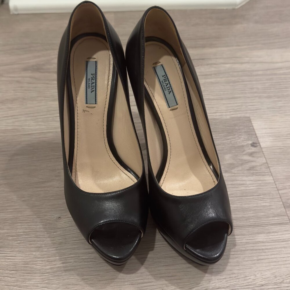 Prada Black Leather Heels - Excellent Condition Size 37 - Picture 6 of 11